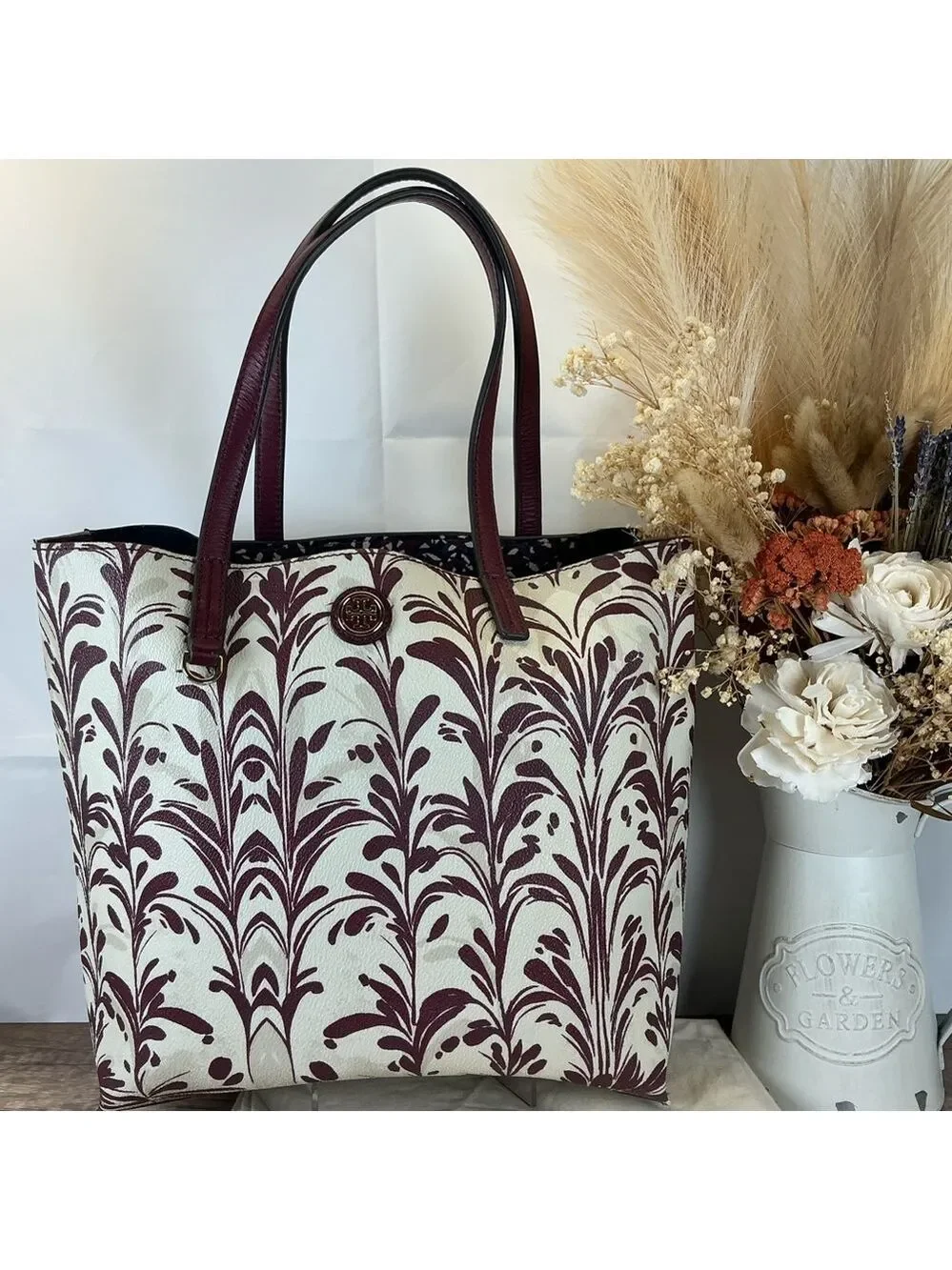Tory Burch Kerrington Wonderland Burgundy Cream Tote Hand Shoulder Bag‎